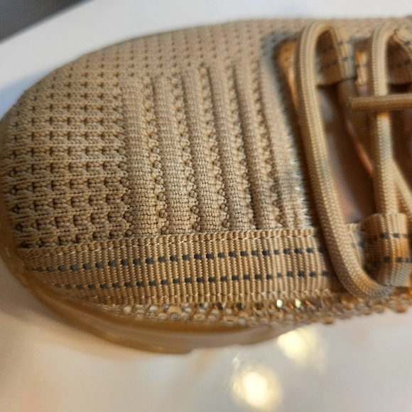 Steve Madden Maxima tennis shoe. Make me an offer - Picture 6 of 10